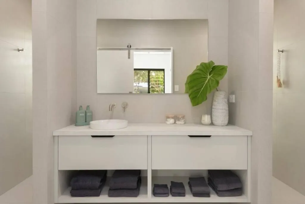 Eleven Watson Guesthouse Mossman